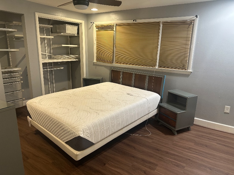 Building Photo - 7306 Glendora Ct