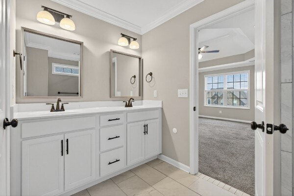 Building Photo - 525 Low Country Ct