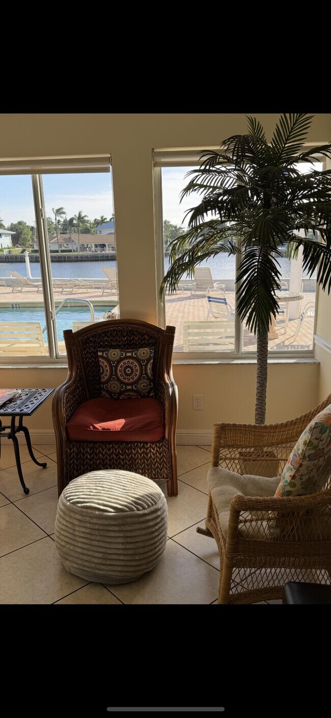 Building Photo - 650 Snug Harbor Dr