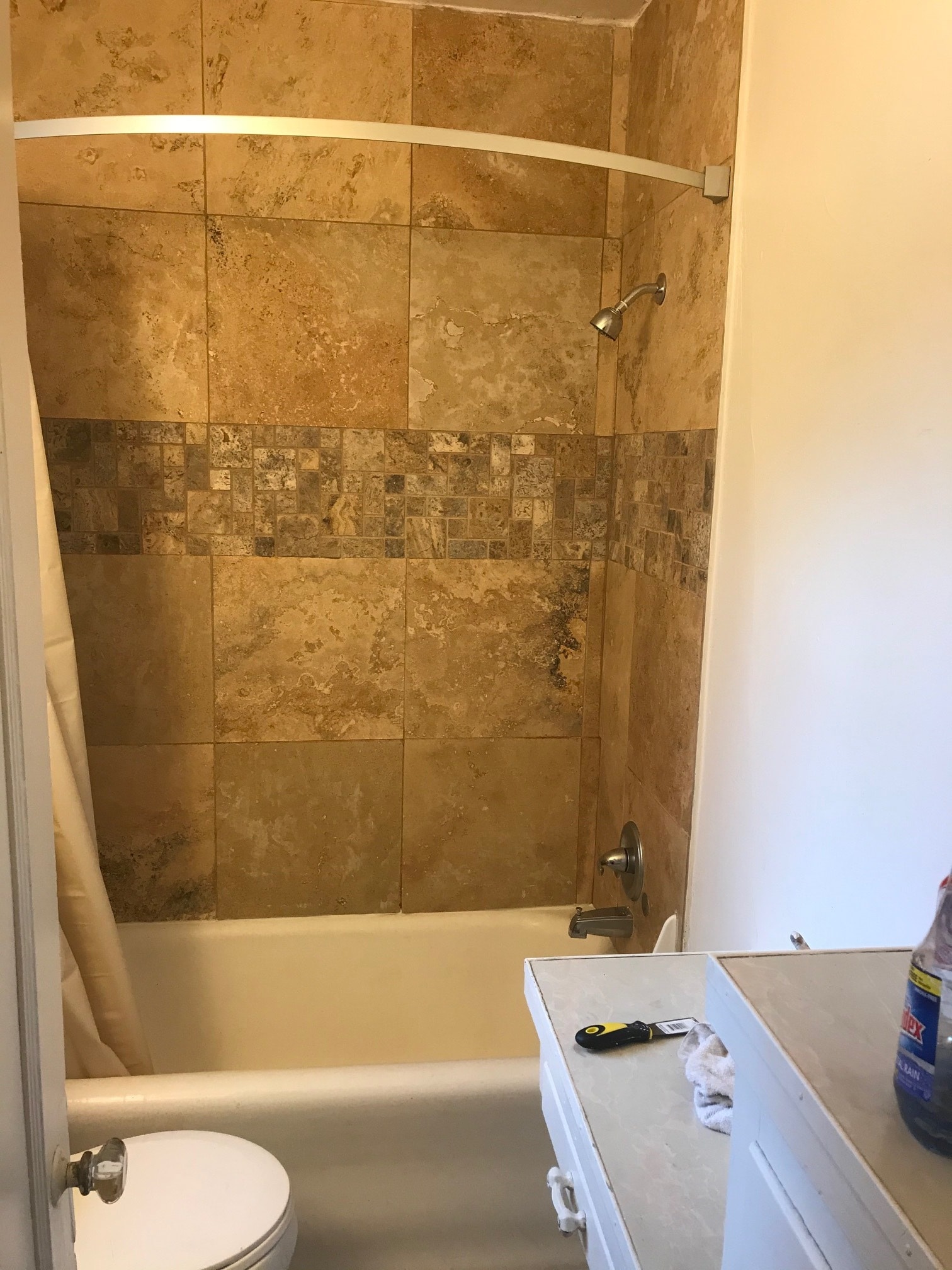 Building Photo - 315 NE 28th Ave