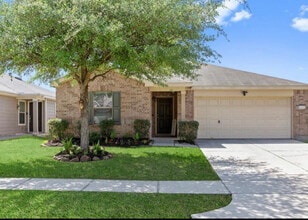 Building Photo - 16535 Burnell Oaks Ln