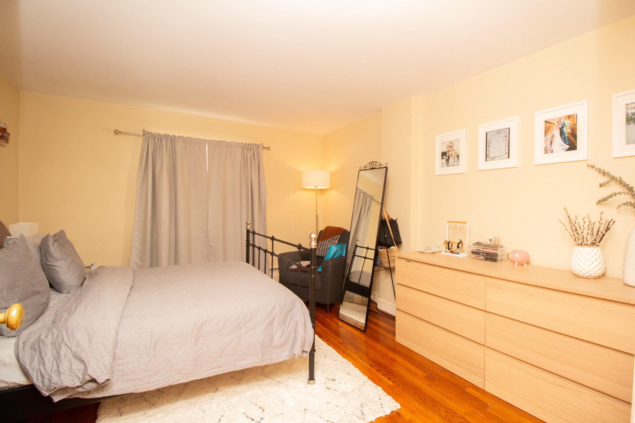 Building Photo - 79 Chestnut St