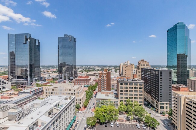 Building Photo - Amazing Condo Views at the Tower