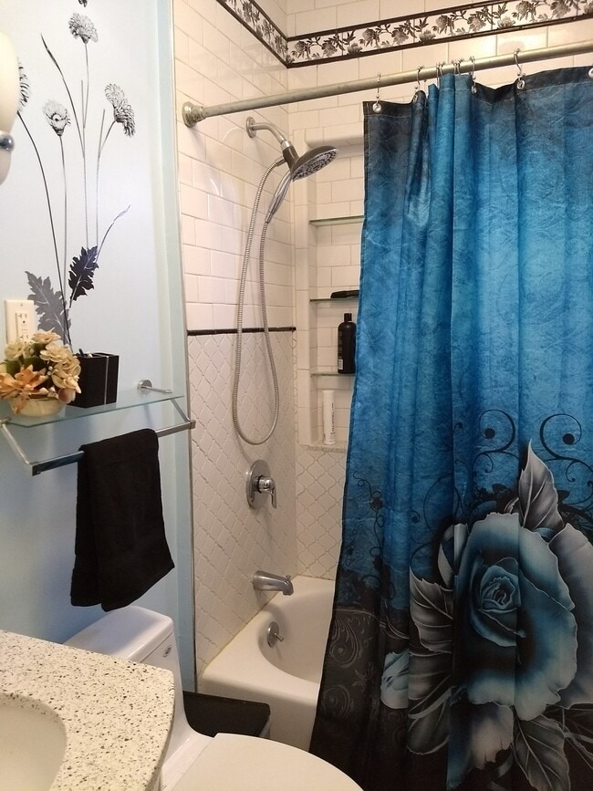 Building Photo - 4300 8th St NW