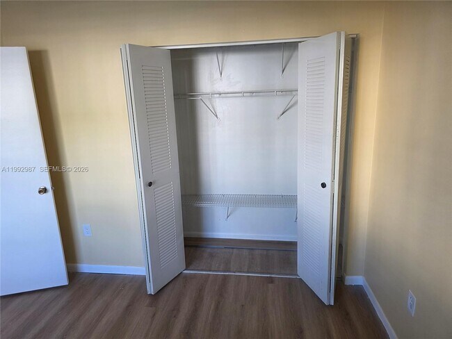 Building Photo - 1176 NW 124 Pl