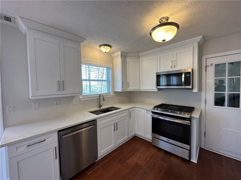 Building Photo - 3263 Long Indian Creek Ct