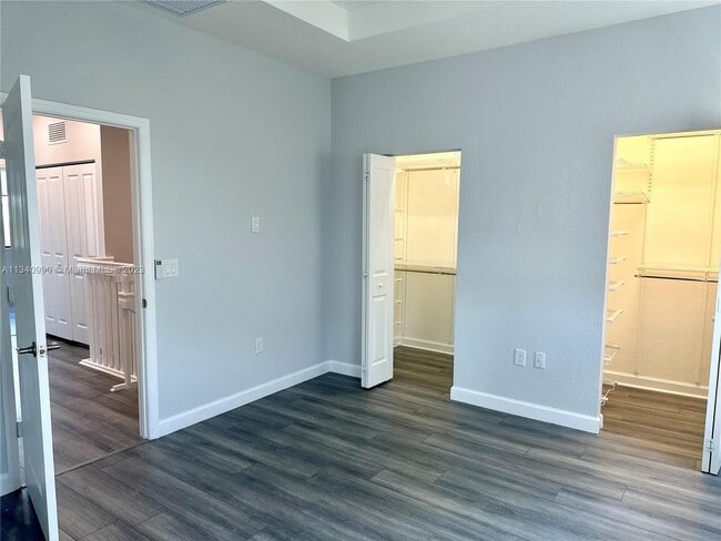 Building Photo - 246 NE 208th Ter