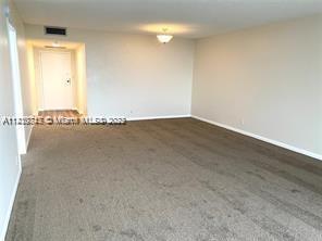 Building Photo - 2500 Parkview Dr