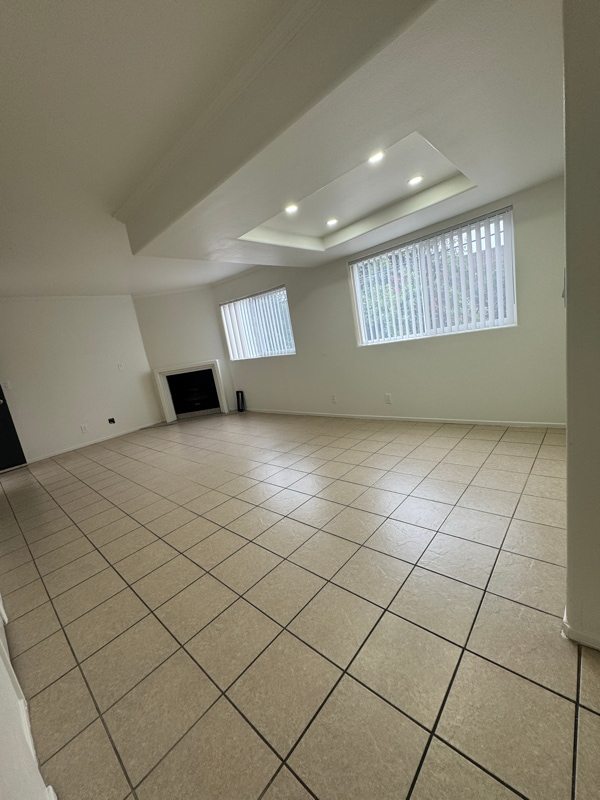 Building Photo - 13012 Riverside Dr