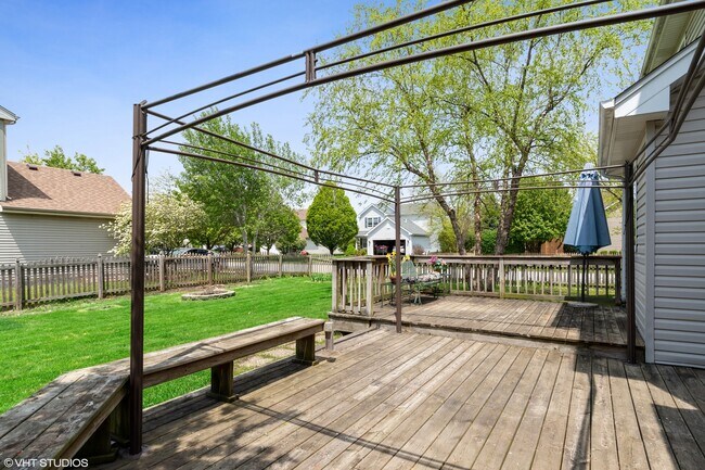 Building Photo - 1085 Red Clover Dr