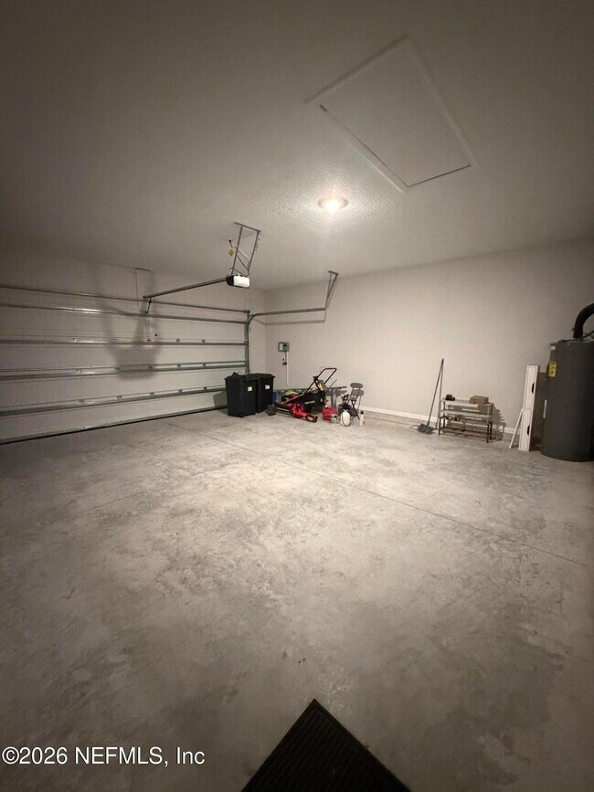 Building Photo - 14635 Macadamia Ln