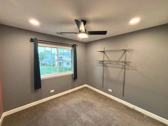 Building Photo - 2114 Southwind Cir