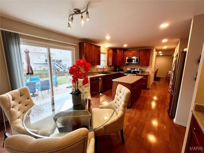 Building Photo - 520 Ironwood Dr