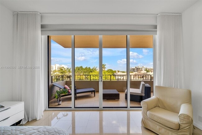 Building Photo - 151 Crandon Blvd