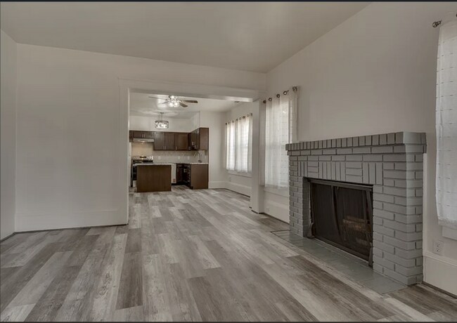 Building Photo - Beautiful Remodeled 2 Bedroom Home in Reno's Desirable Old Southwest
