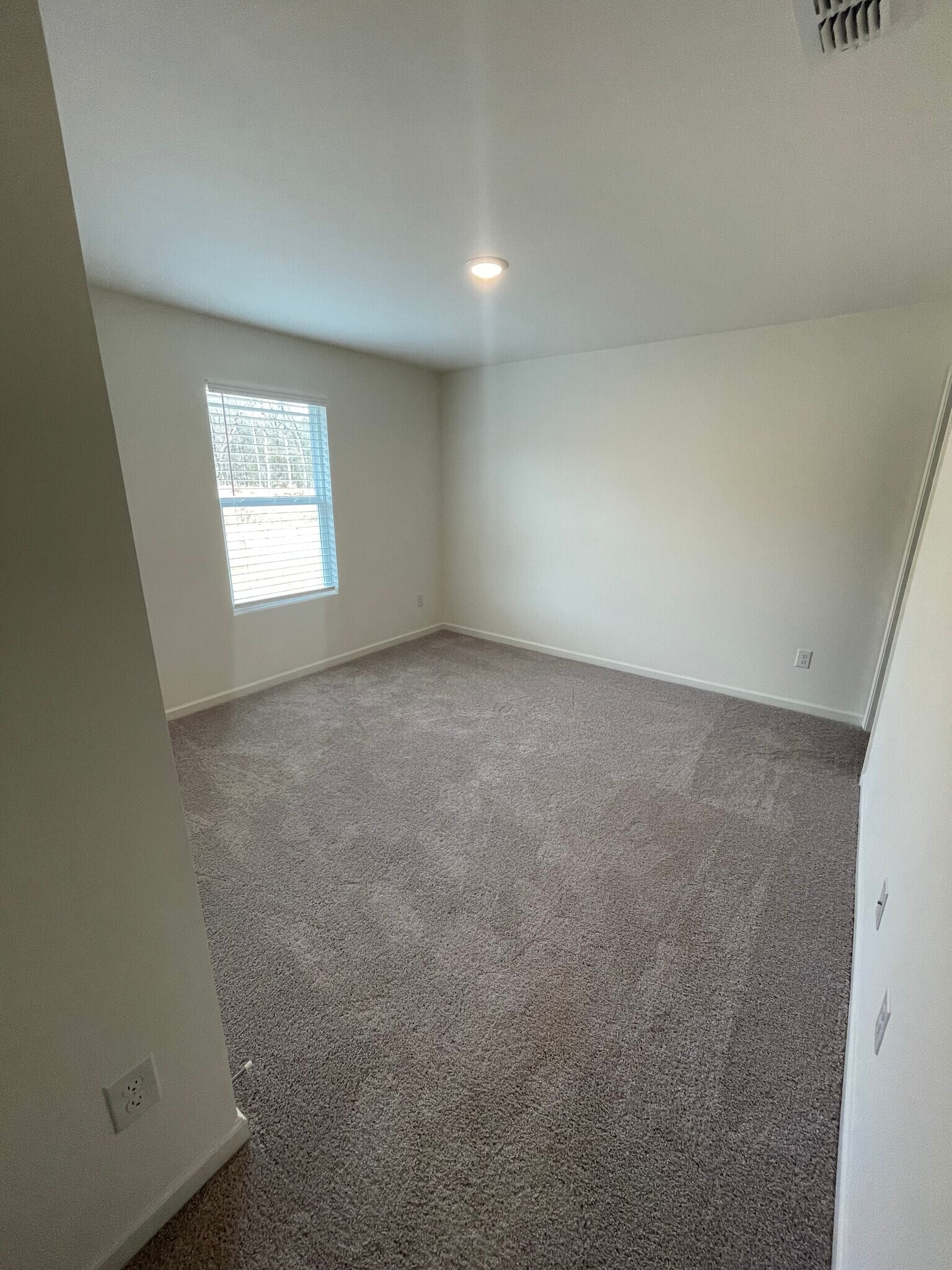 Building Photo - 154 Lochwolde Dr