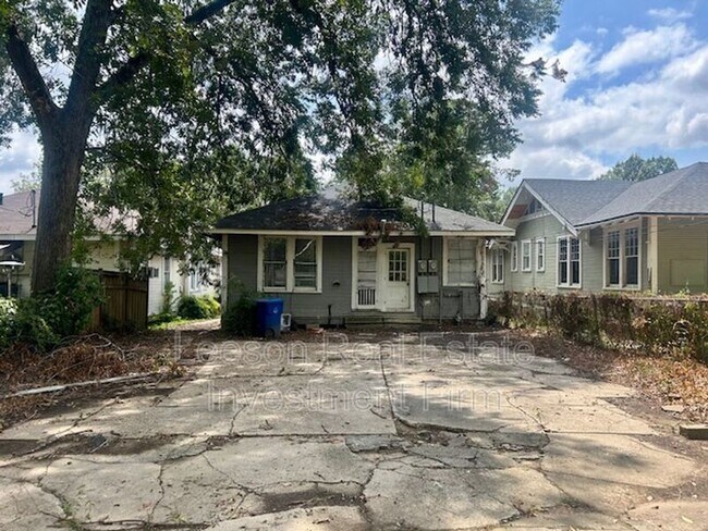 Building Photo - 536 Wilkinson St