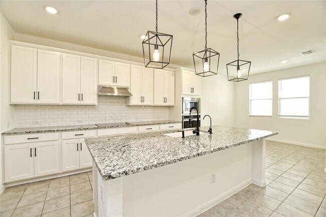 Building Photo - 17709 Shafer Dr