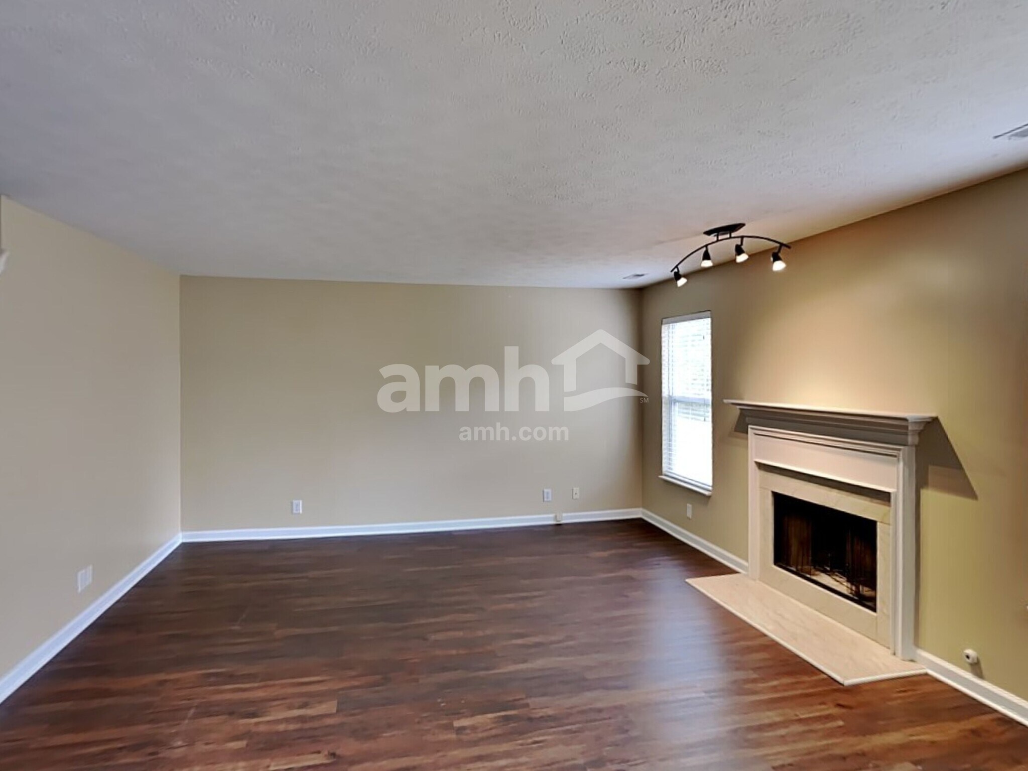 Building Photo - 3333 Cain Harbor Dr