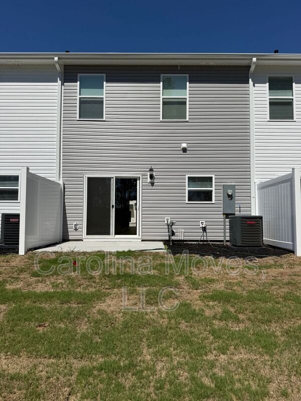 Building Photo - 166 Randwick Ln
