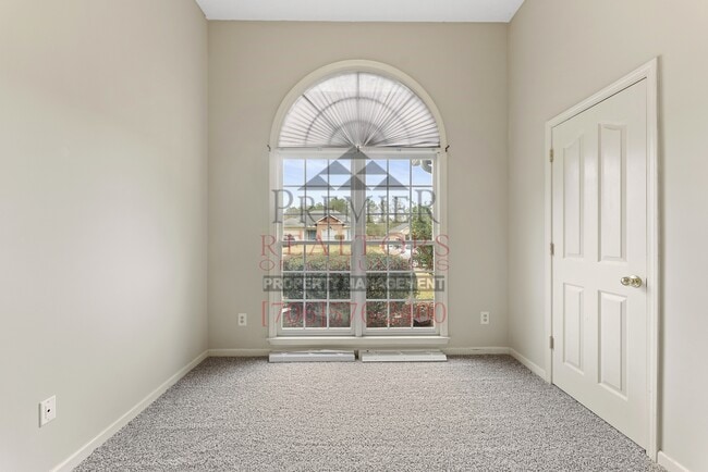 Building Photo - 6009 N Pointe Dr