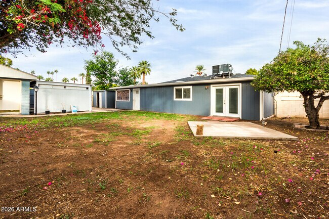 Building Photo - 7340 N 7th Ave