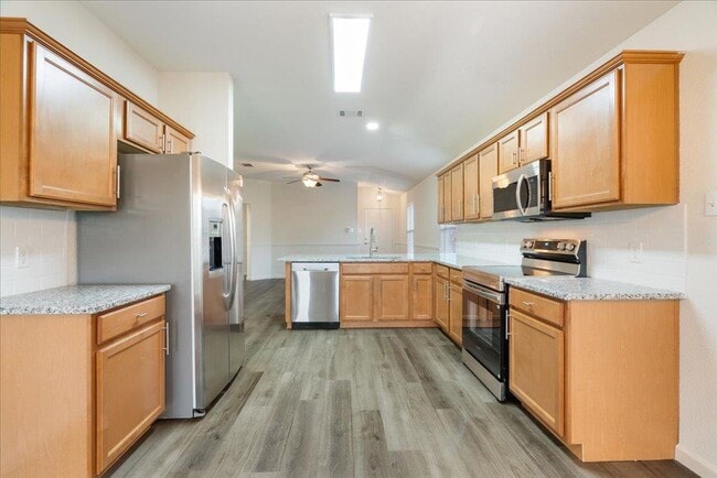Building Photo - 1006 Gentry Dr
