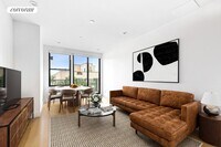 Building Photo - 27 Kossuth Pl