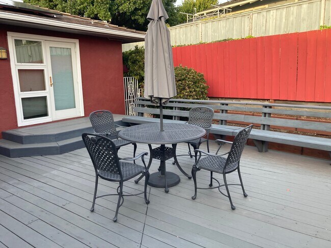 Building Photo - 1377 Ardmore Dr