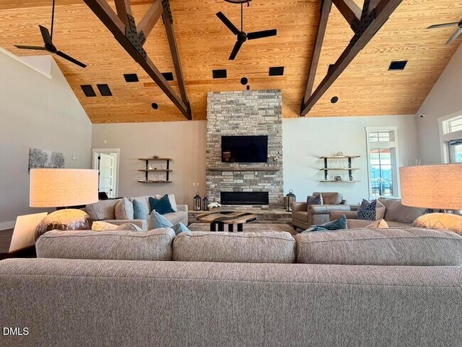 Building Photo - 52 Comfort Ct