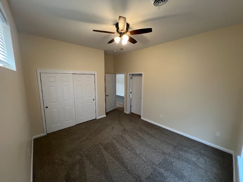 Building Photo - 6534 Casper Ct