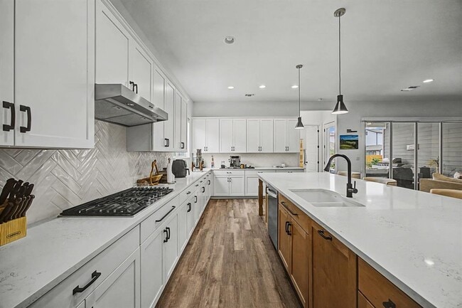 Building Photo - 8308 Orizzonte St