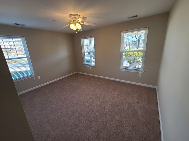 Primary Bedroom - 902 Parade Ln