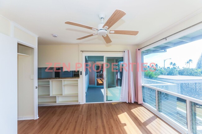 Building Photo - Lower Waialae Iki 3 Bedroom, 2 Bath Single...