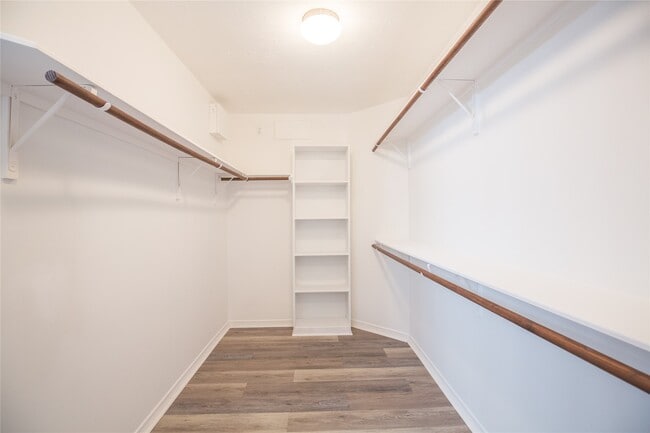 Building Photo - 5413 Kiam St
