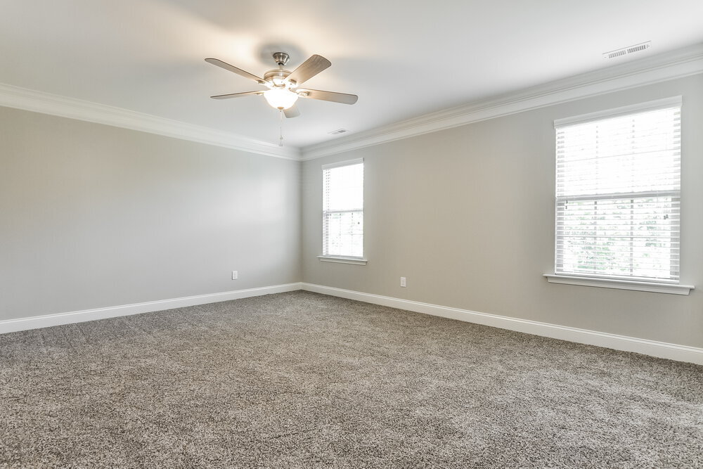 Building Photo - 170 Davelyn Ct