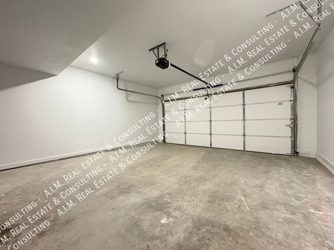 Building Photo - 284 Caspian Ct