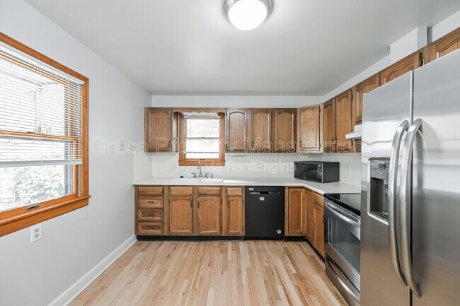 Building Photo - 2610 S Gaylord St