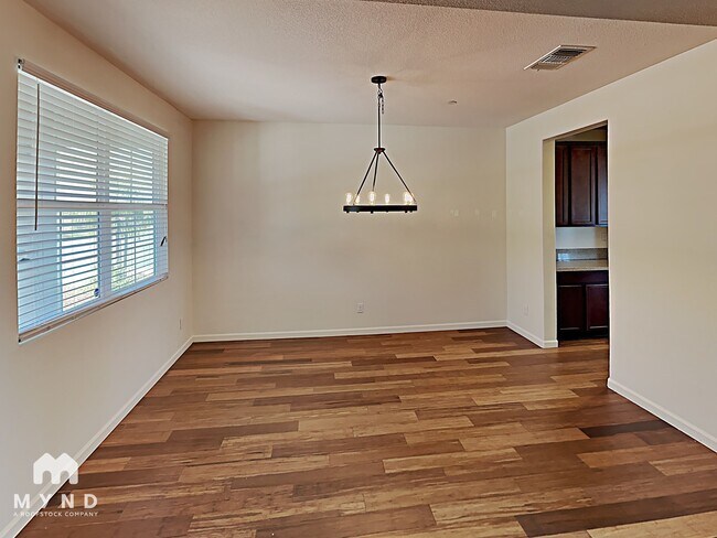 Building Photo - 2367 Hancock Dr
