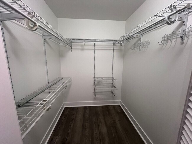 Building Photo - Epic REA - Spacious & Open floor plan 1BR +1BA in the Rincon Hill neighborhood