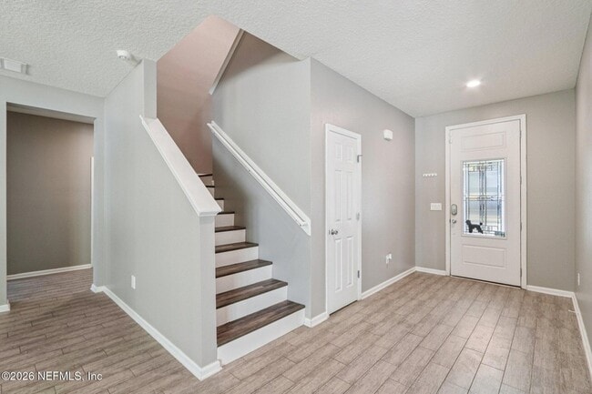 Building Photo - 404 Hepburn Rd