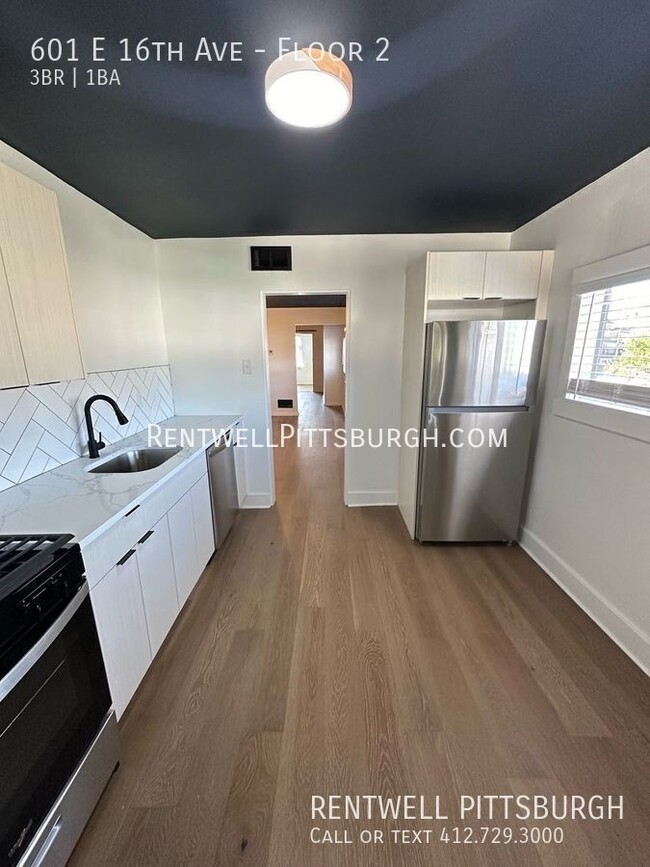 Building Photo - 3-2 Bedroom Apartment in Munhall