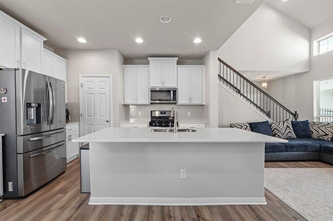 Building Photo - 159 MacArthur Dr