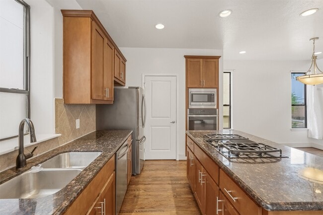 Building Photo - 2816 Rusk St