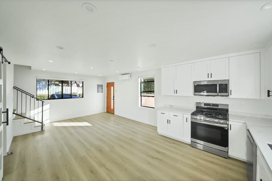 Building Photo - 4935 Cloud Ave