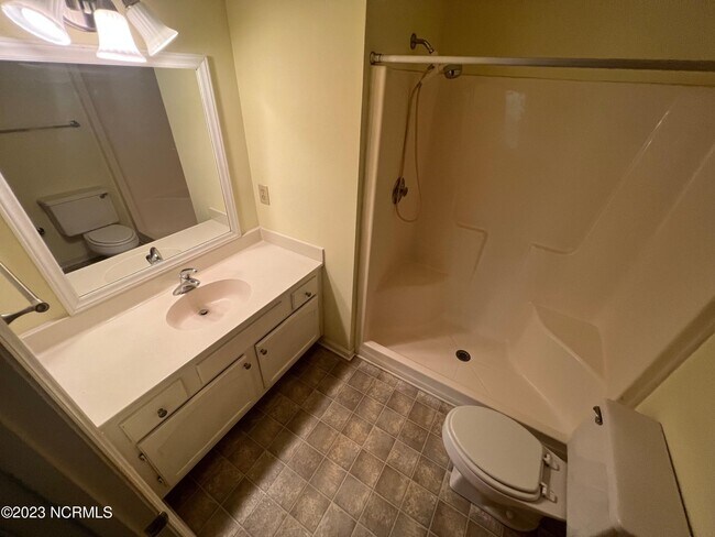 Building Photo - 3625 St Johns Ct