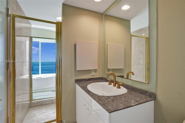 Building Photo - 19111 Collins Ave