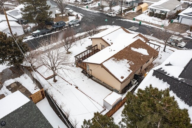 Building Photo - Northwest Fenced Yard One Story