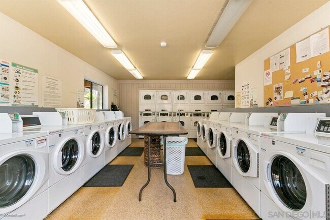 Building Photo - Comfortable, Convenient Living In Premier Mission Valley Complex