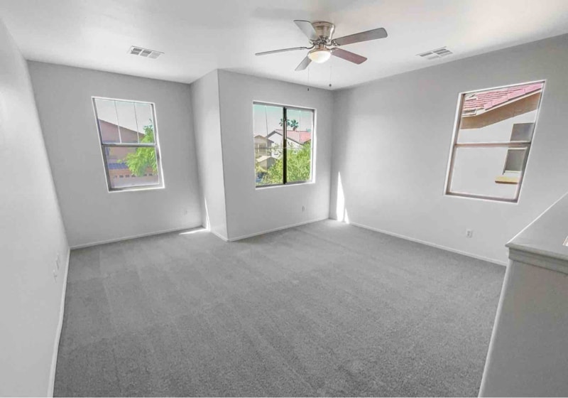 Building Photo - 7214 W St Charles Ave